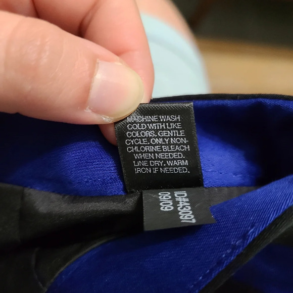 Express Design Studio Geometric Knee Length Black and Blue Pencil Skirt Size 6 - Picture 6 of 6